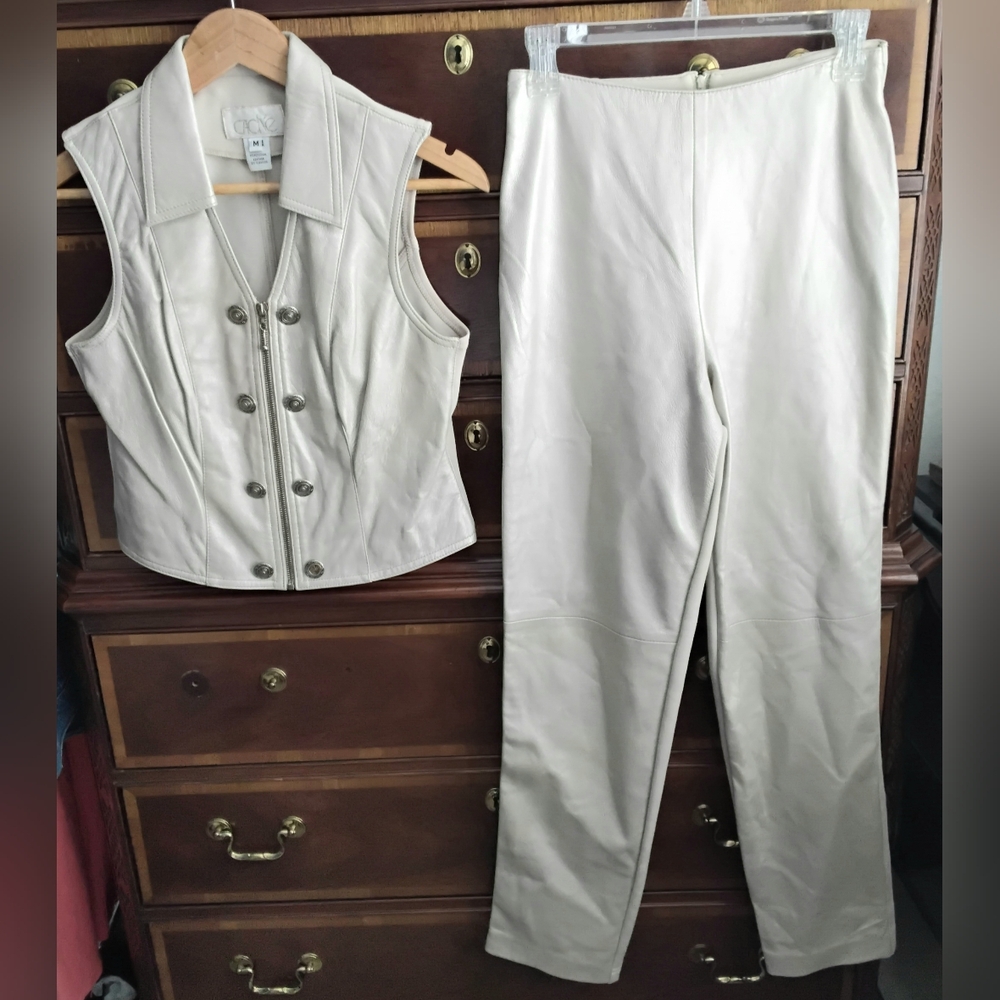 Cache Women's Cream Pants & Vest Set